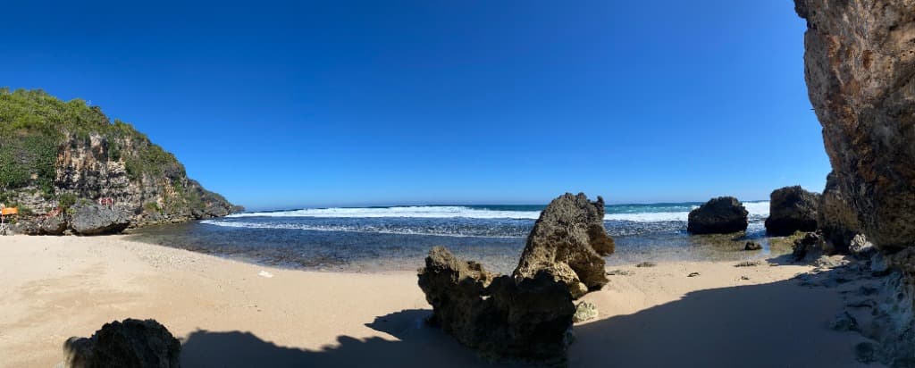 Pantai Ngrumput